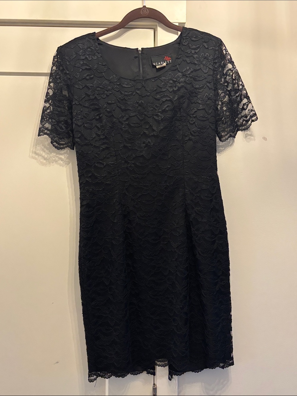 Scarlett Black Floral Lace Short Sleeve Sheath Dress